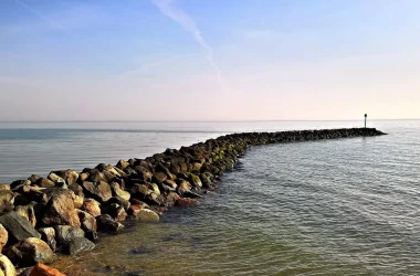 groyne, meeresbuhne, stone embankment